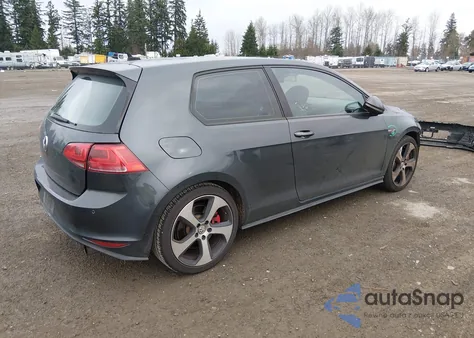 2015 Volkswagen Golf Gti 2.0T S W/Performance Package 2-Door z USA, uszkodzony, nr VIN 3VWY47AU1FM068585